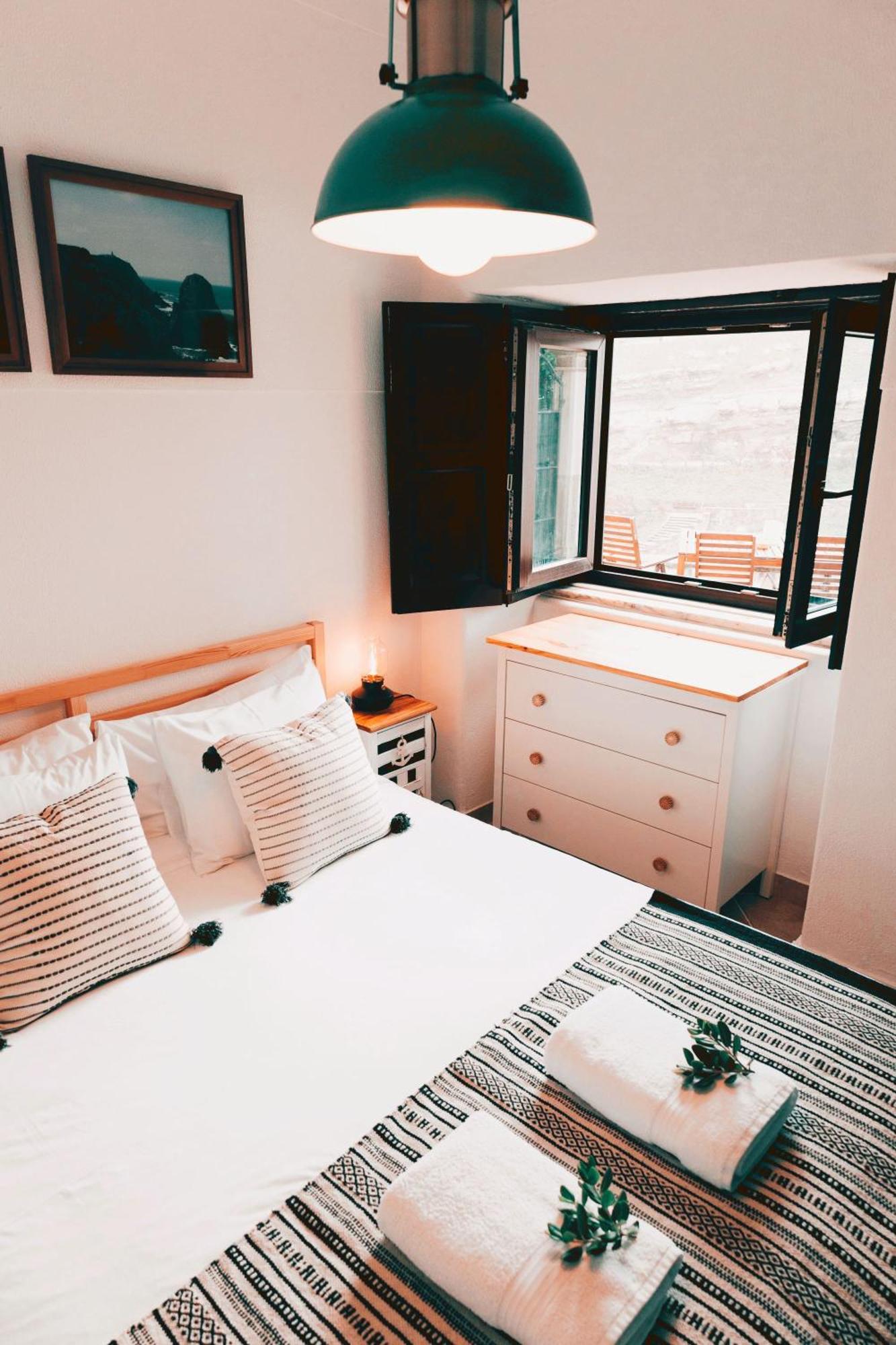 Um Lugar Ao Sol Beach House Azenhas Do Mar Sintra Ngoại thất bức ảnh